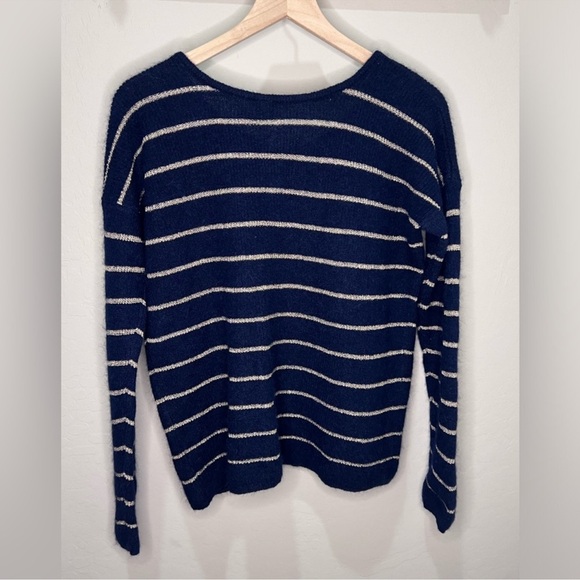 Sezane GASPARD CARDIGAN XXS excellent condition
Navy/ecru - Picture 3 of 3